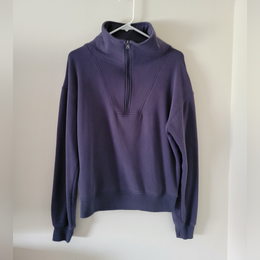 Earth yoga blue pullover sweatshirt